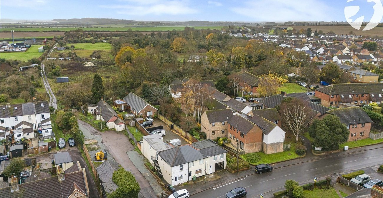 2 bedroom property for sale in Dartford | Robinson Jackson