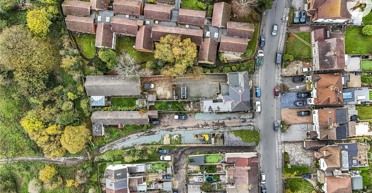 5 bedroom bungalow for sale in Wilmington | Robinson Jackson