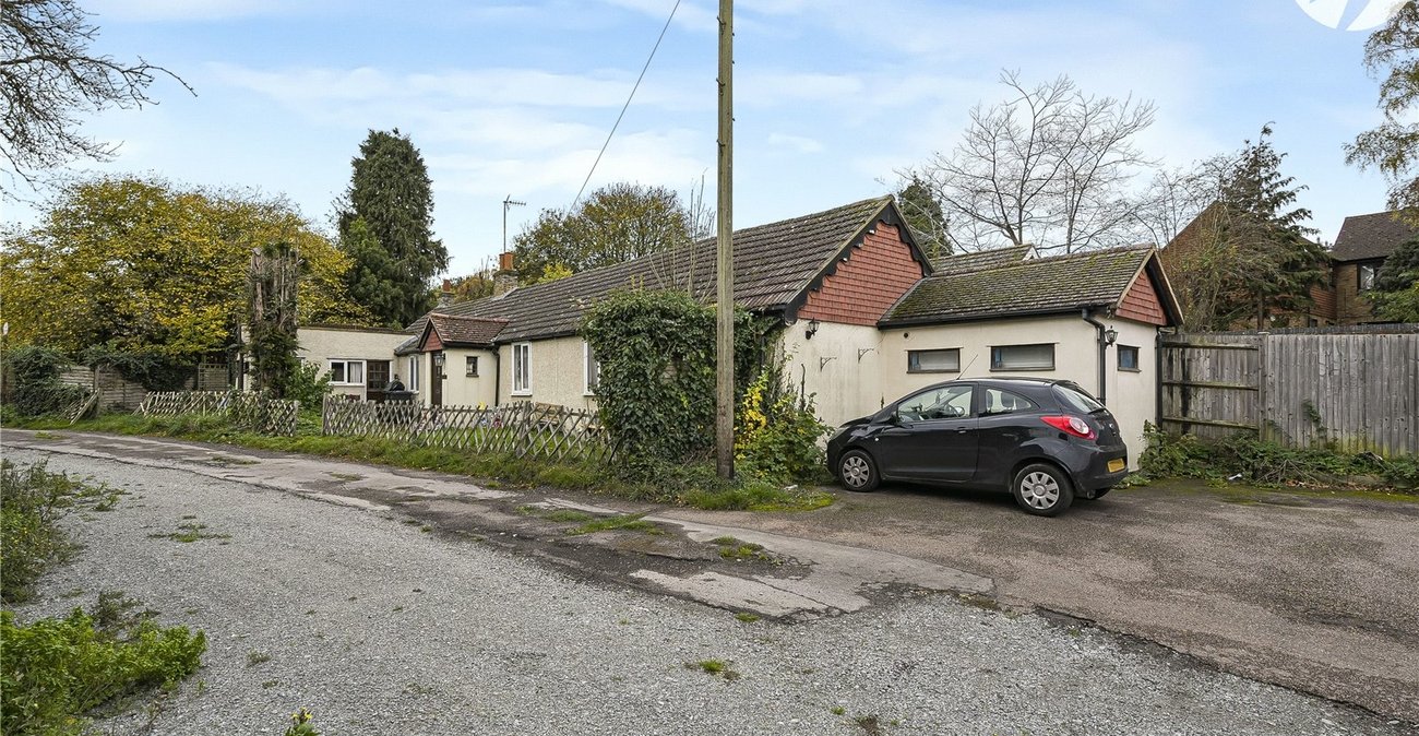 5 bedroom bungalow for sale in Wilmington | Robinson Jackson