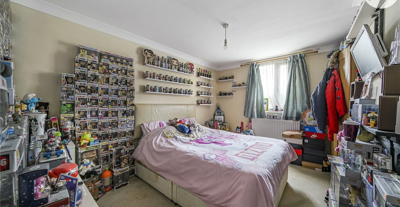 5 bedroom bungalow for sale in Wilmington | Robinson Jackson