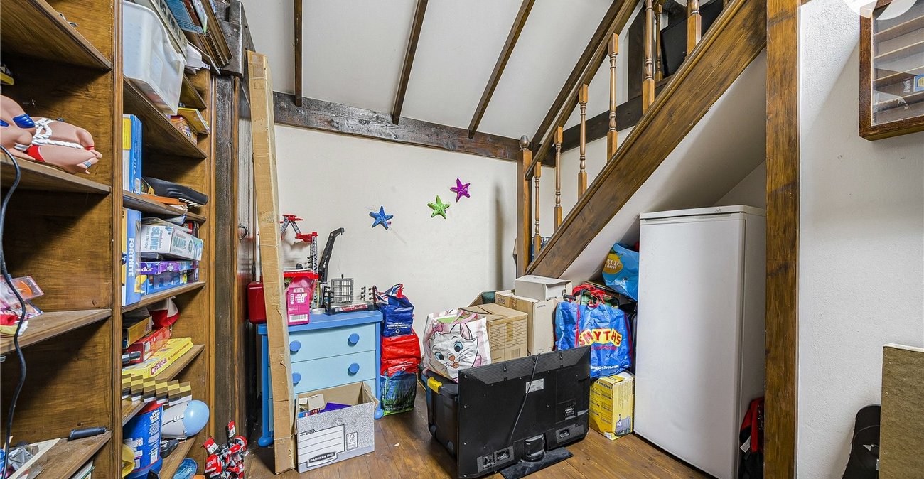 5 bedroom bungalow for sale in Wilmington | Robinson Jackson