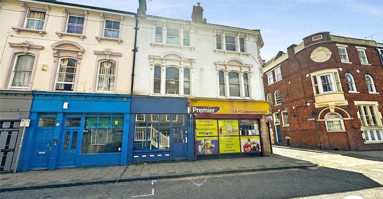 2 bedroom property for sale in Chatham | Robinson Michael & Jackson