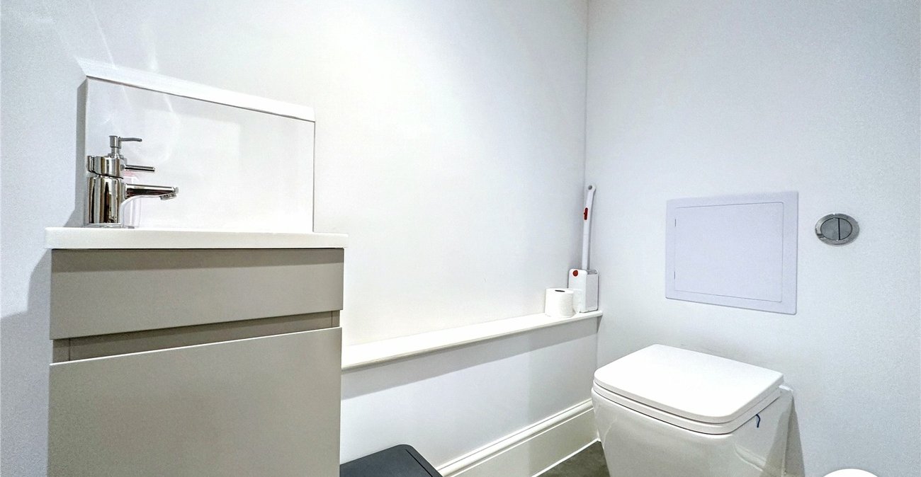 1 bedroom property for sale in Chatham | Robinson Michael & Jackson