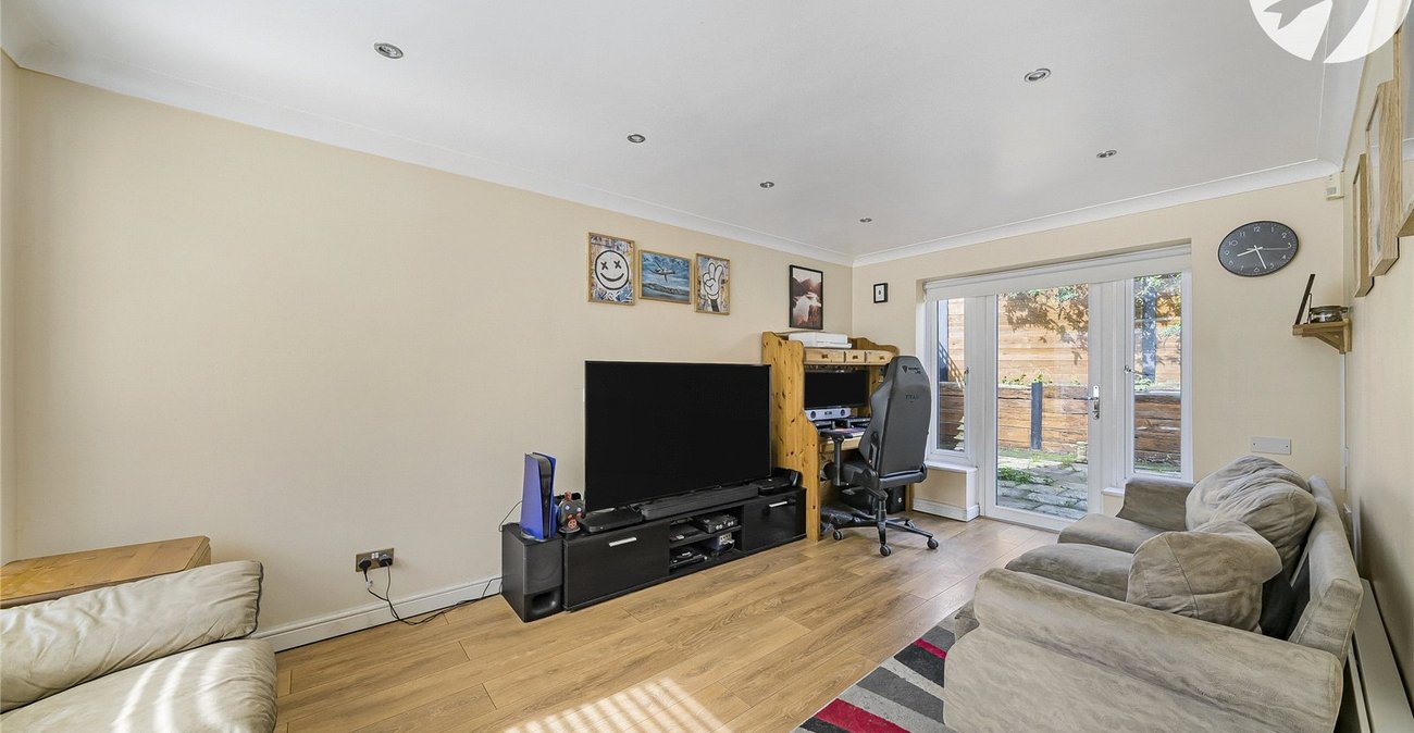3 bedroom house for sale in Greenhithe | Robinson Jackson