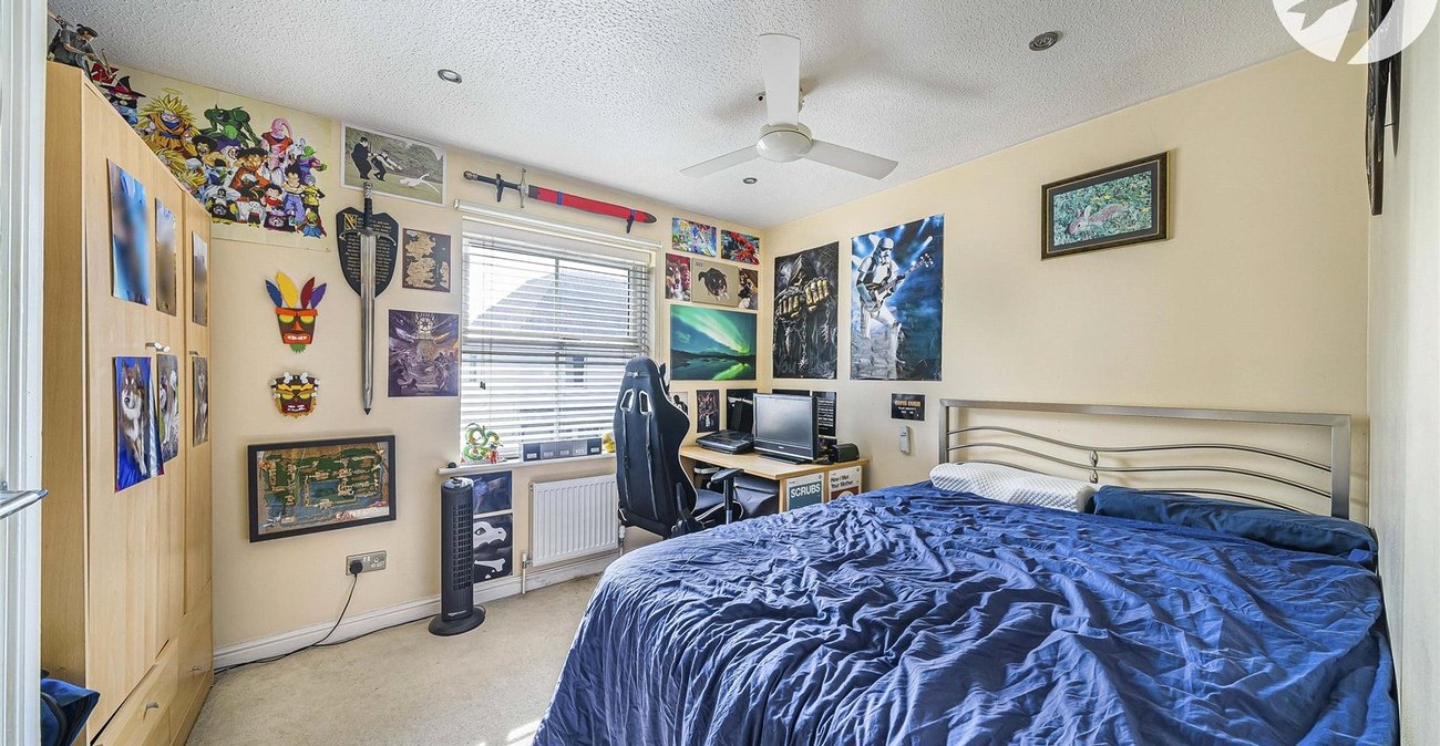 3 bedroom house for sale in Greenhithe | Robinson Jackson