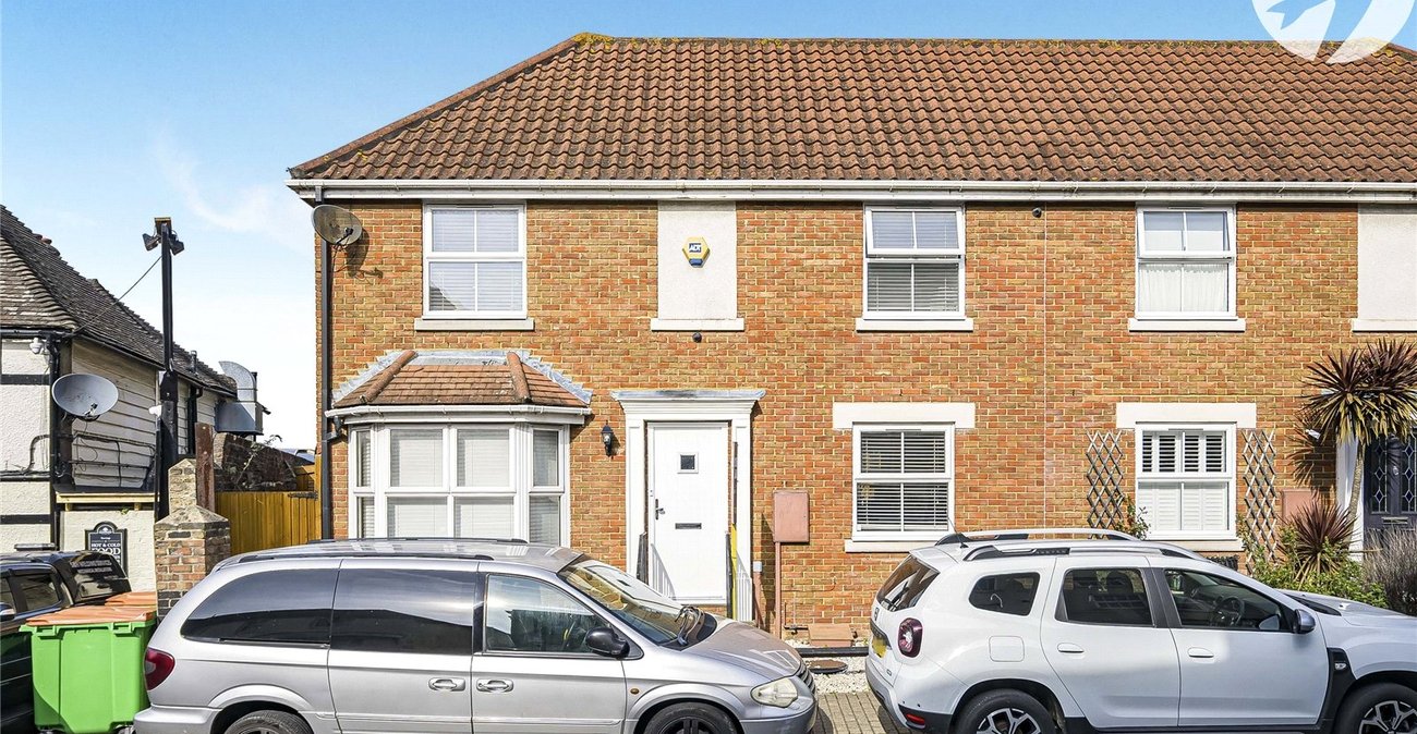 3 bedroom house for sale in Greenhithe | Robinson Jackson