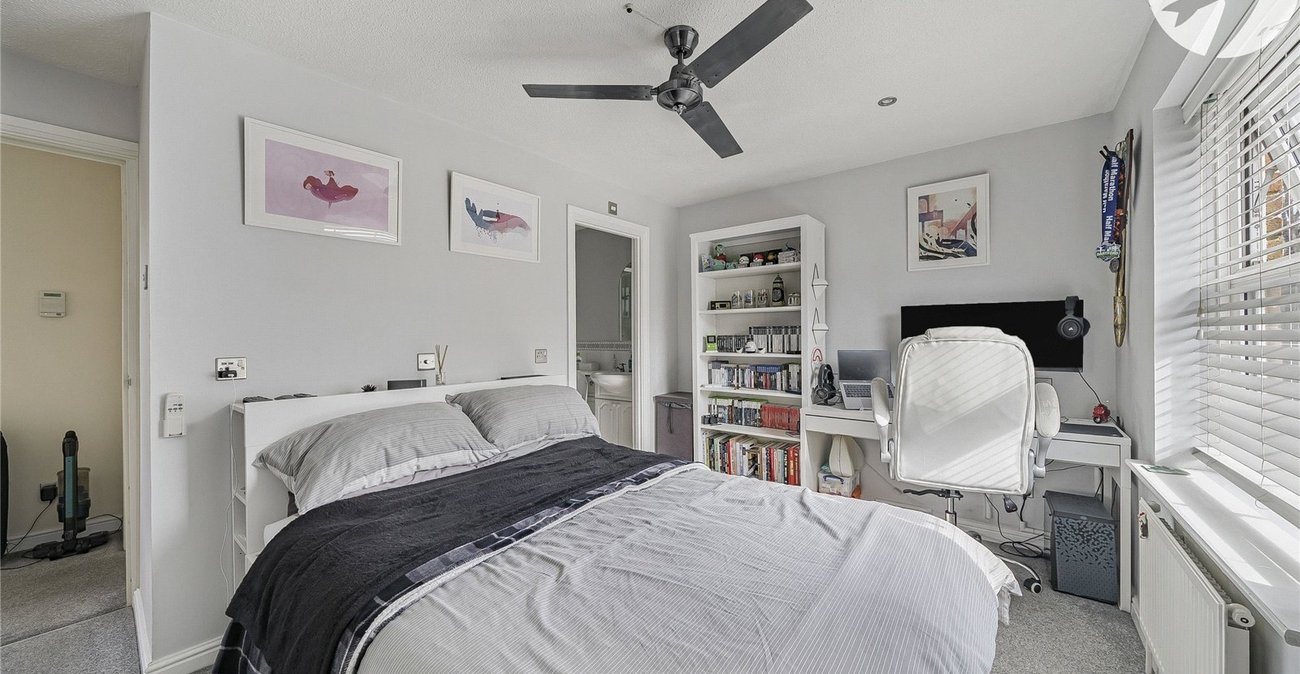 3 bedroom house for sale in Greenhithe | Robinson Jackson