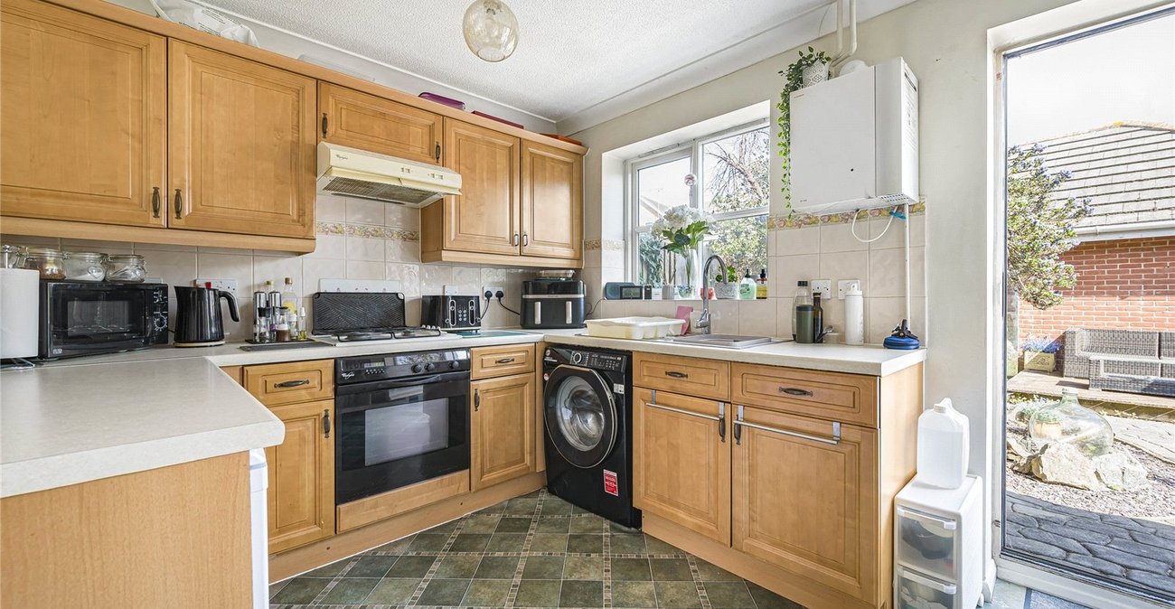 2 bedroom house for sale in Greenhithe | Robinson Jackson