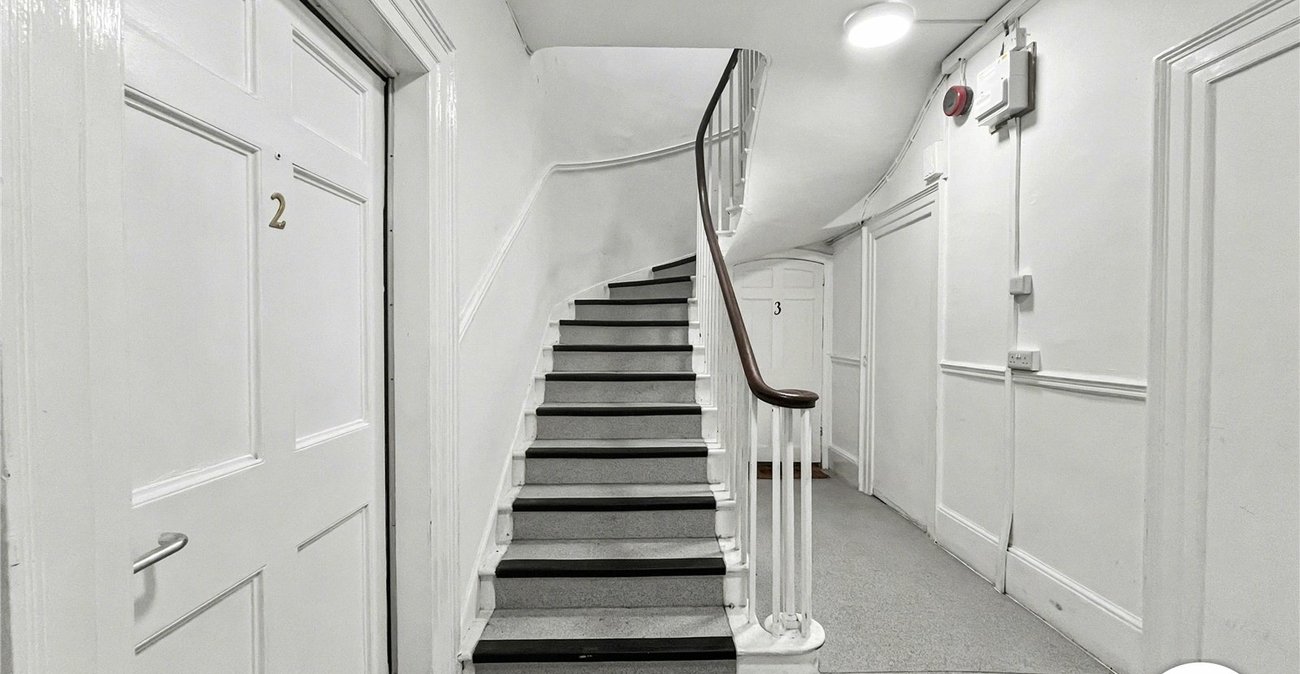 1 bedroom property for sale in Newington | Robinson Michael & Jackson