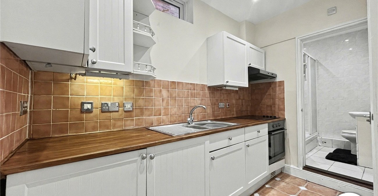 1 bedroom property for sale in Newington | Robinson Michael & Jackson