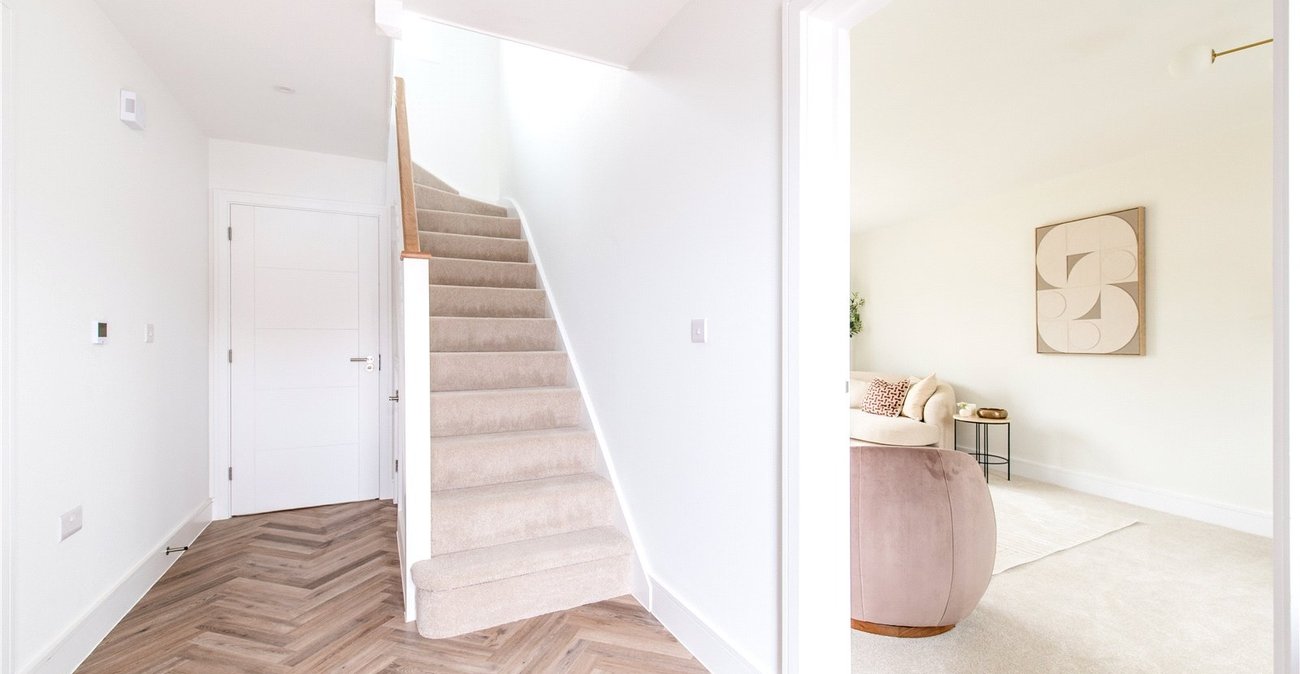 4 bedroom house for sale in Newington | Robinson Michael & Jackson