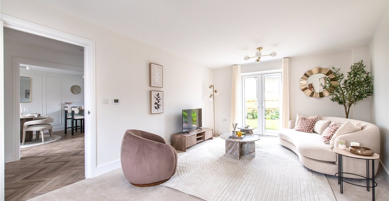 4 bedroom house for sale in Newington | Robinson Michael & Jackson