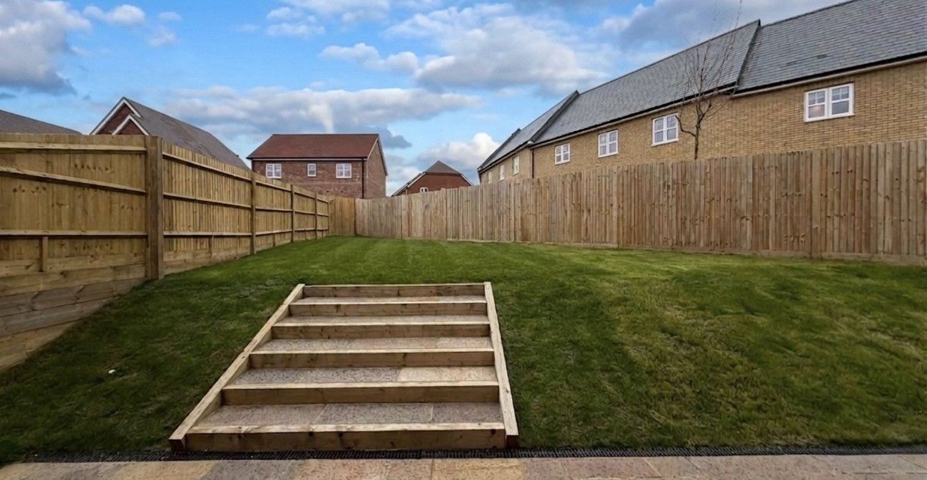 4 bedroom house for sale in Newington | Robinson Michael & Jackson