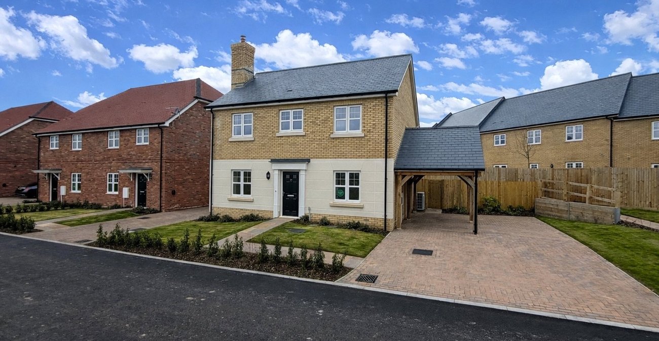 4 bedroom house for sale in Newington | Robinson Michael & Jackson