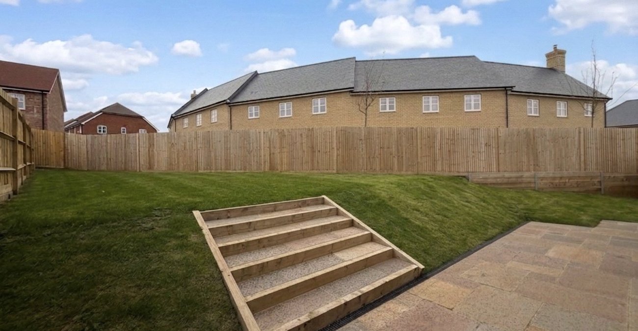 4 bedroom house for sale in Newington | Robinson Michael & Jackson