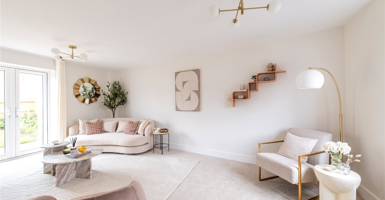 4 bedroom house for sale in Newington | Robinson Michael & Jackson