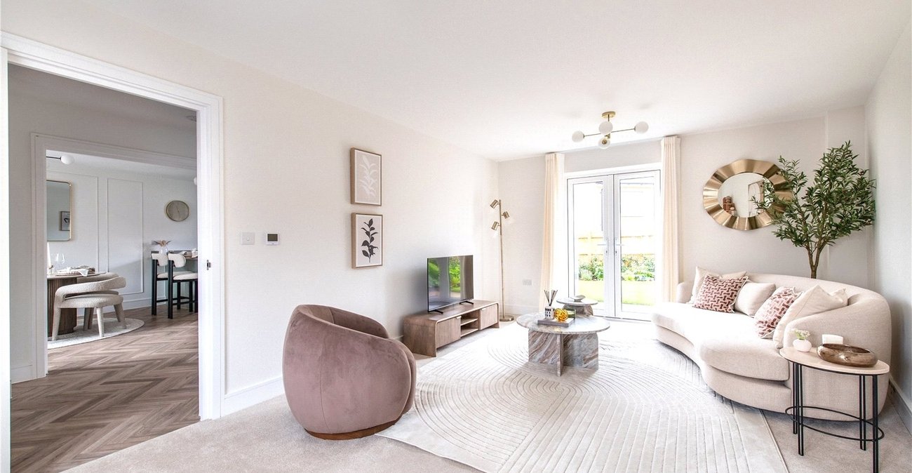 4 bedroom house for sale in Newington | Robinson Michael & Jackson