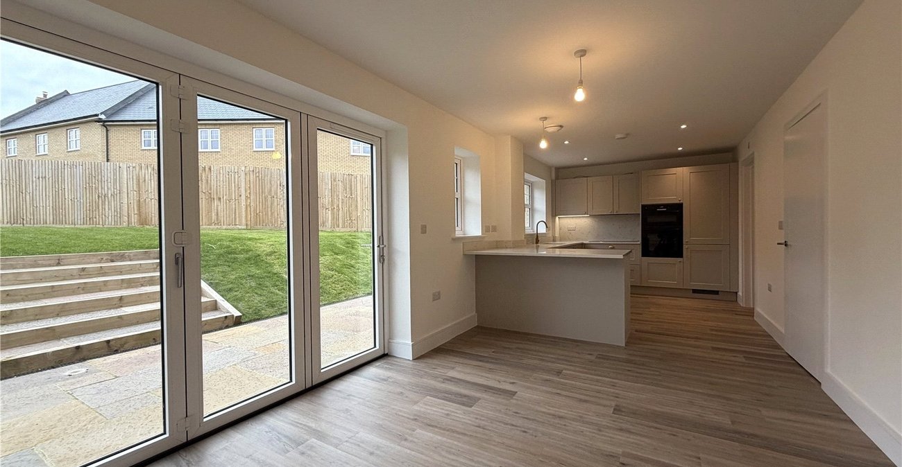 4 bedroom house for sale in Newington | Robinson Michael & Jackson