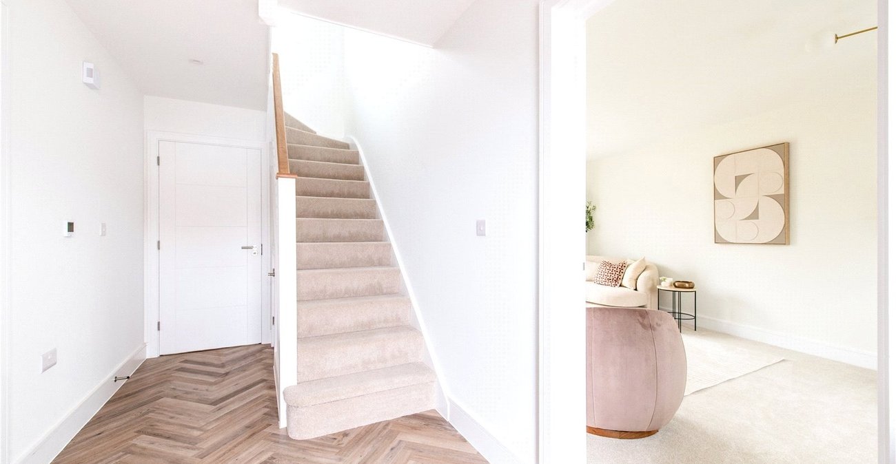 4 bedroom house for sale in Newington | Robinson Michael & Jackson