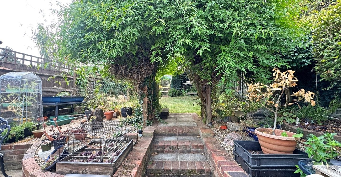 2 bedroom house for sale in Newington | Robinson Michael & Jackson