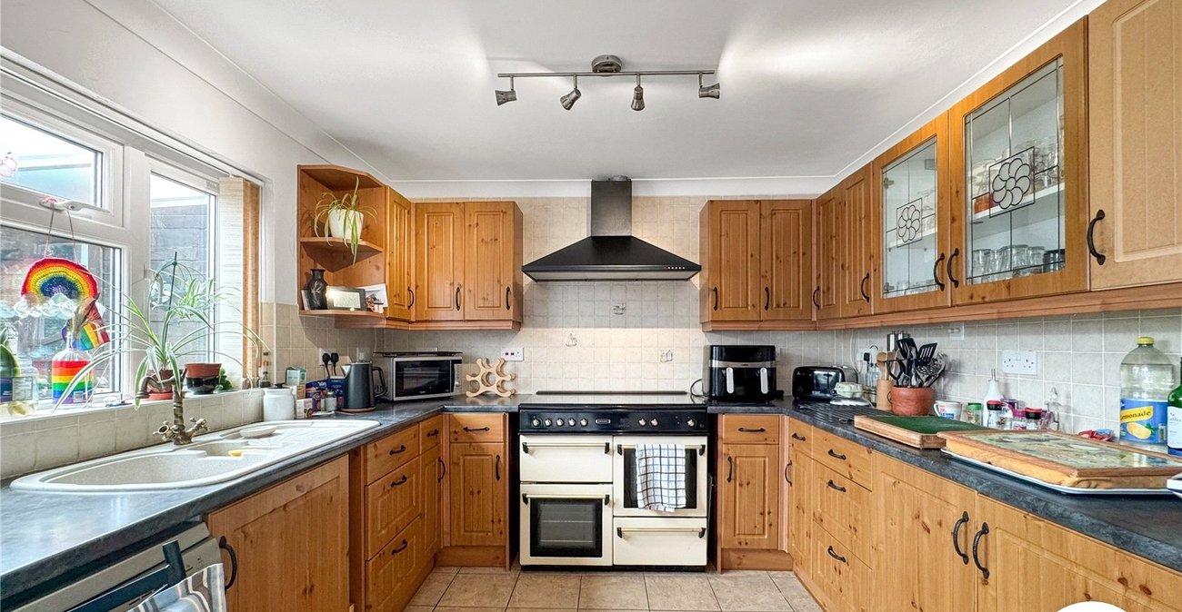 2 bedroom house for sale in Newington | Robinson Michael & Jackson