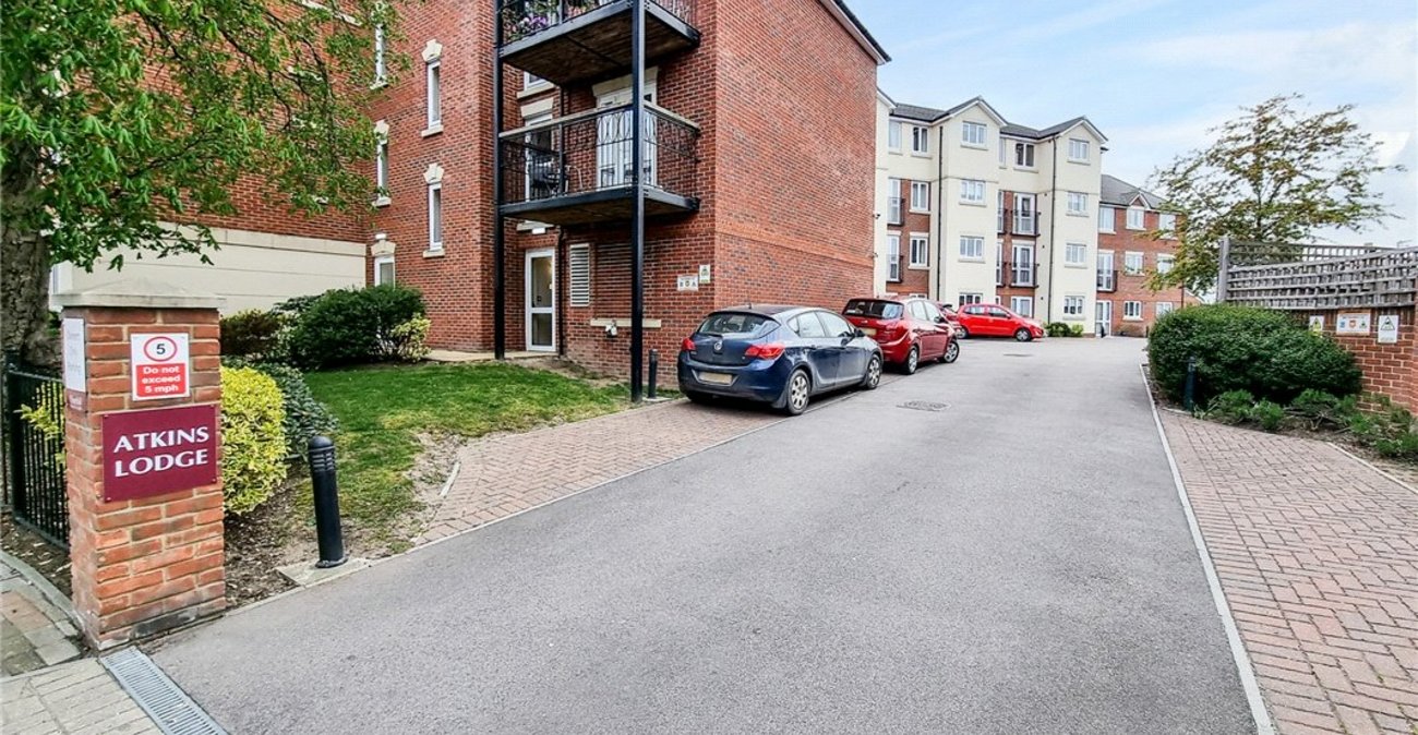 2 bedroom property for sale in Orpington | Robinson Jackson