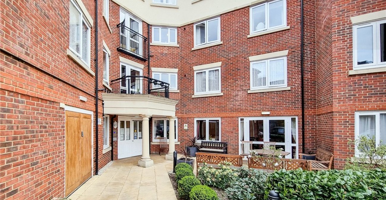 2 bedroom property for sale in Orpington | Robinson Jackson