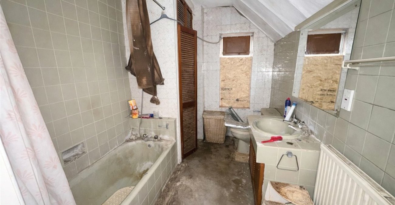 1 bedroom house for sale in Orpington | Robinson Jackson