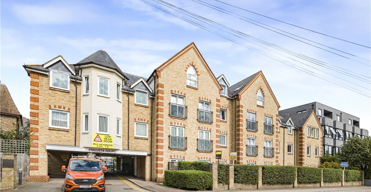 2 bedroom property for sale in Orpington | Robinson Jackson