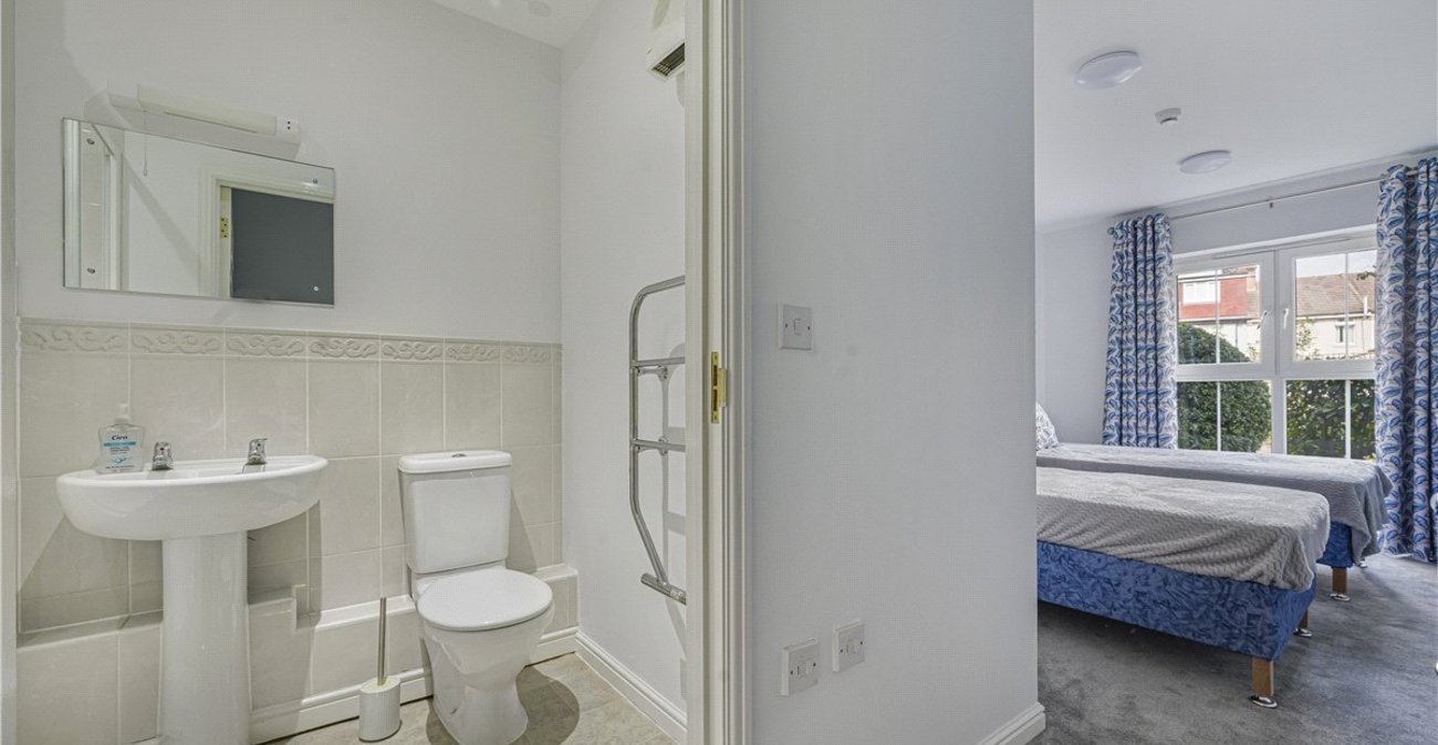 2 bedroom property for sale in Orpington | Robinson Jackson