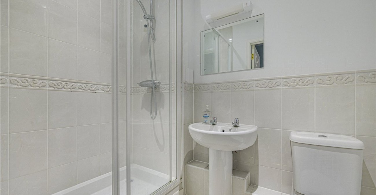 2 bedroom property for sale in Orpington | Robinson Jackson