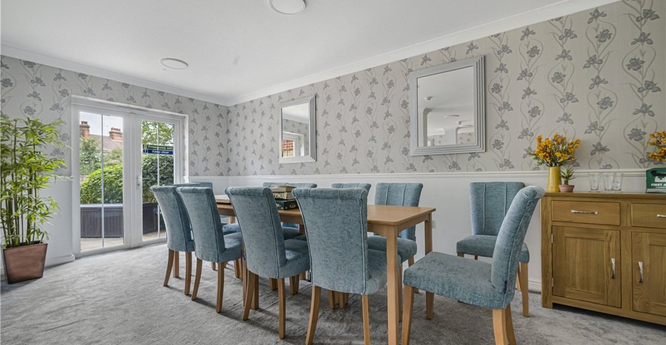 2 bedroom property for sale in Orpington | Robinson Jackson