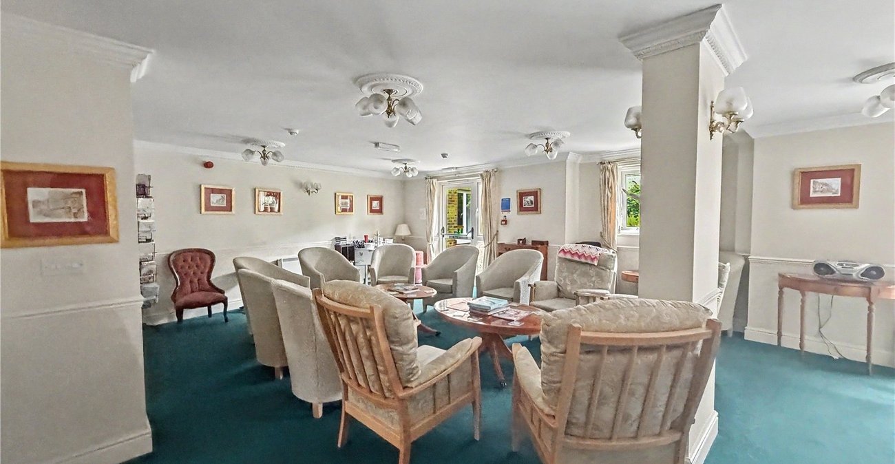 1 bedroom property for sale in Rainham | Robinson Michael & Jackson