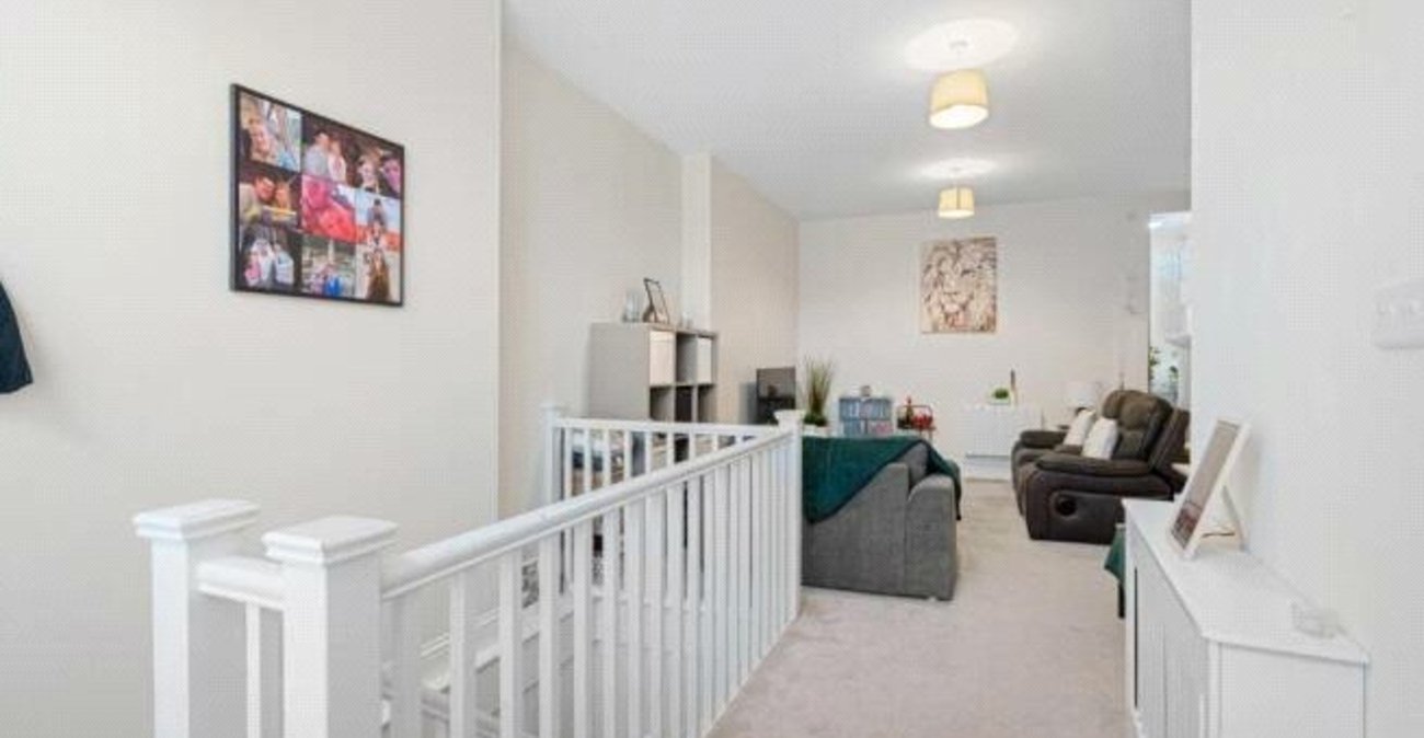 2 bedroom property for sale in Rochester | Robinson Michael & Jackson