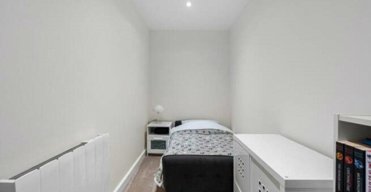 2 bedroom property for sale in Rochester | Robinson Michael & Jackson