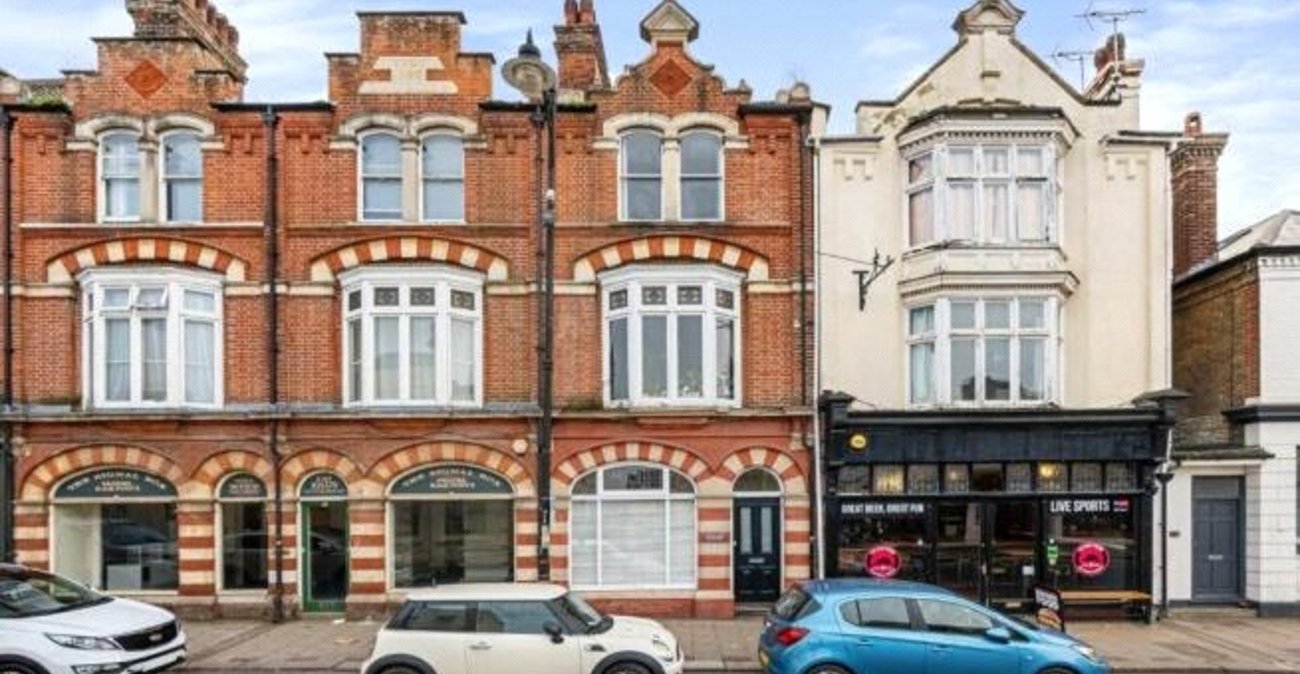 2 bedroom property for sale in Rochester | Robinson Michael & Jackson