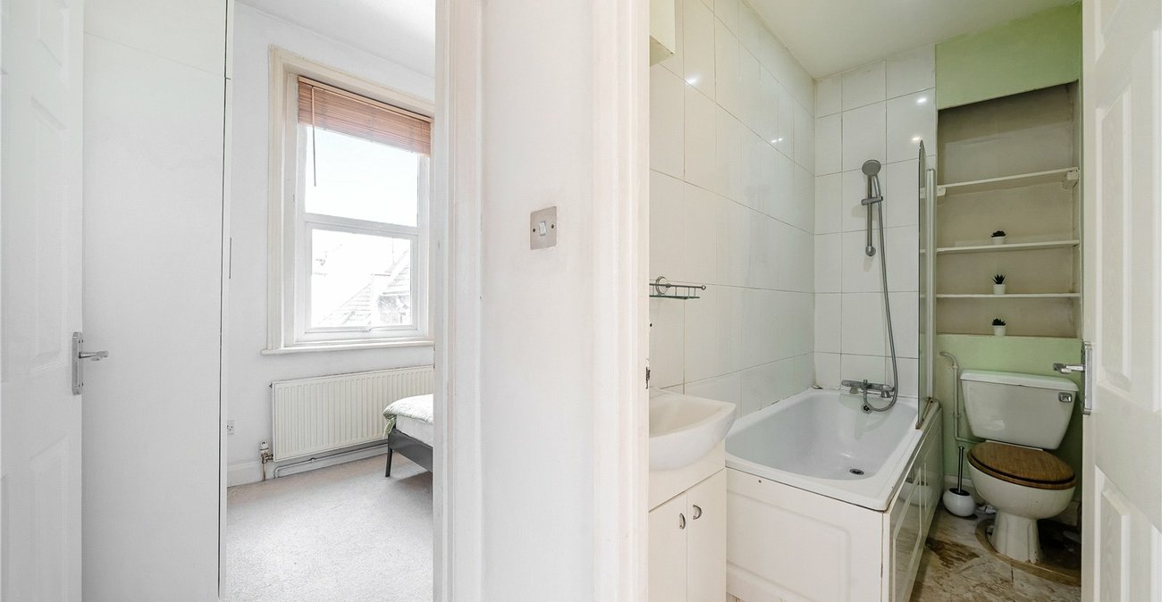 1 bedroom property for sale in  | Robinson Jackson