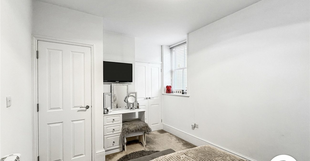 2 bedroom property for sale in Sittingbourne | Robinson Michael & Jackson