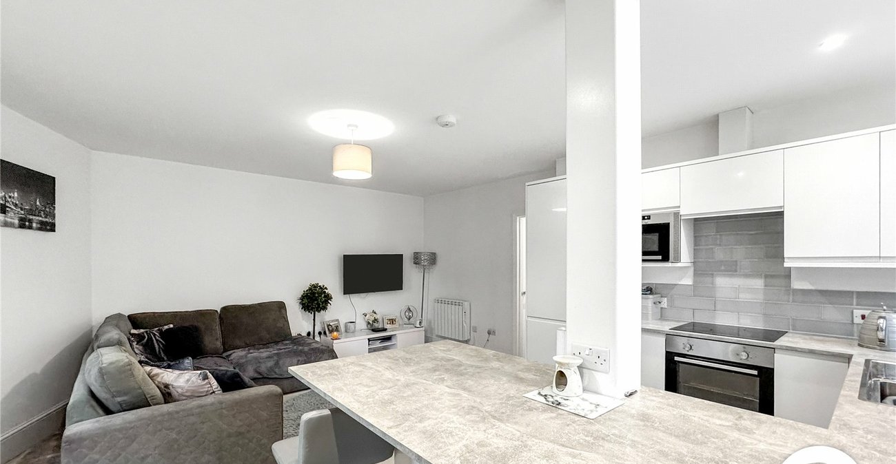 2 bedroom property for sale in Sittingbourne | Robinson Michael & Jackson