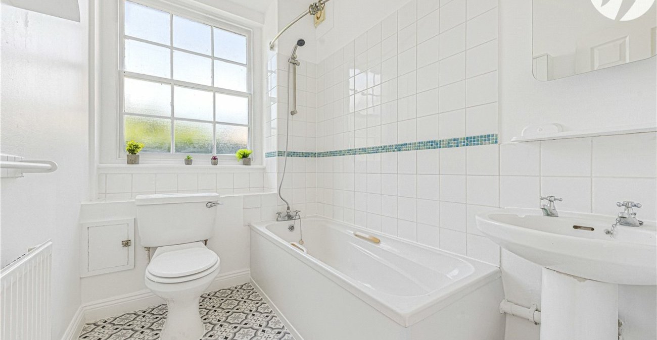 1 bedroom property for sale in St. Mary Cray | Robinson Jackson