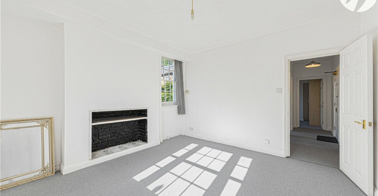 1 bedroom property for sale in St. Mary Cray | Robinson Jackson