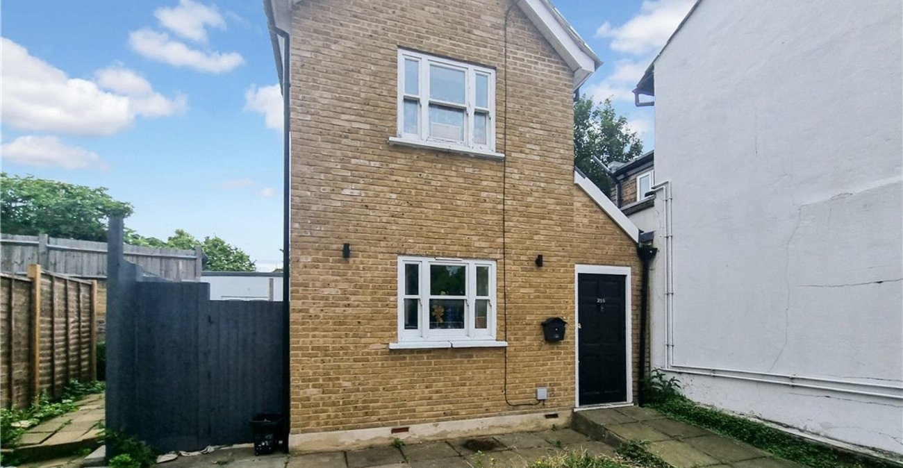 3 bedroom house for sale in St. Mary Cray | Robinson Jackson