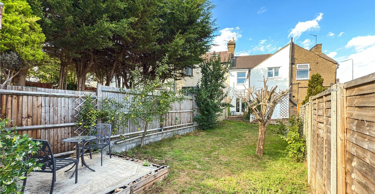 2 bedroom house for sale in Swanley | Robinson Jackson