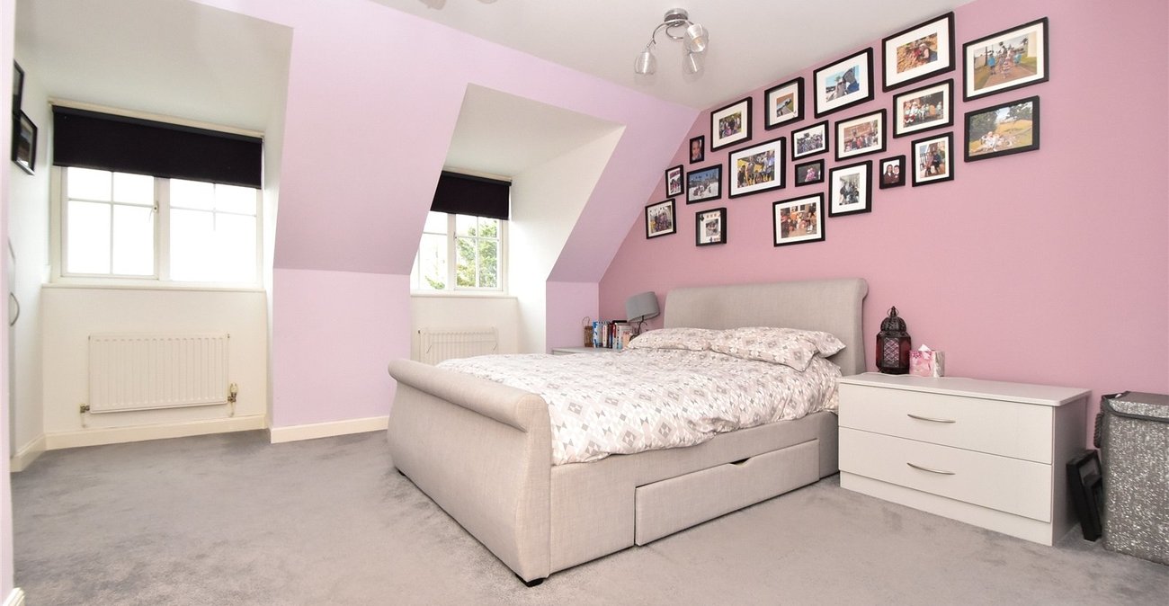 4 bedroom house for sale in Dartford | Robinson Jackson