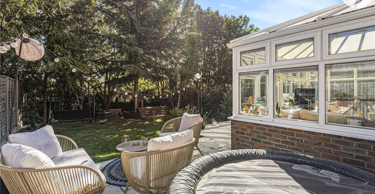 4 bedroom house for sale in Dartford | Robinson Jackson