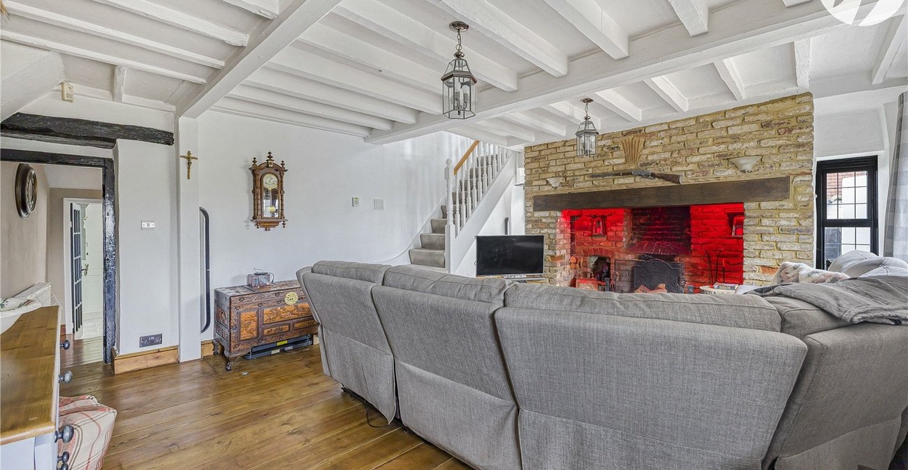 3 bedroom house for sale in Highlands Hill | Robinson Jackson