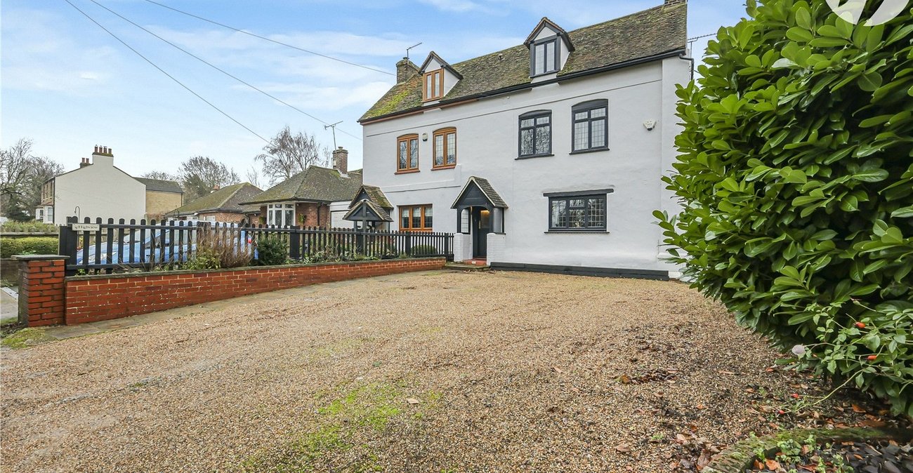 3 bedroom house for sale in Highlands Hill | Robinson Jackson