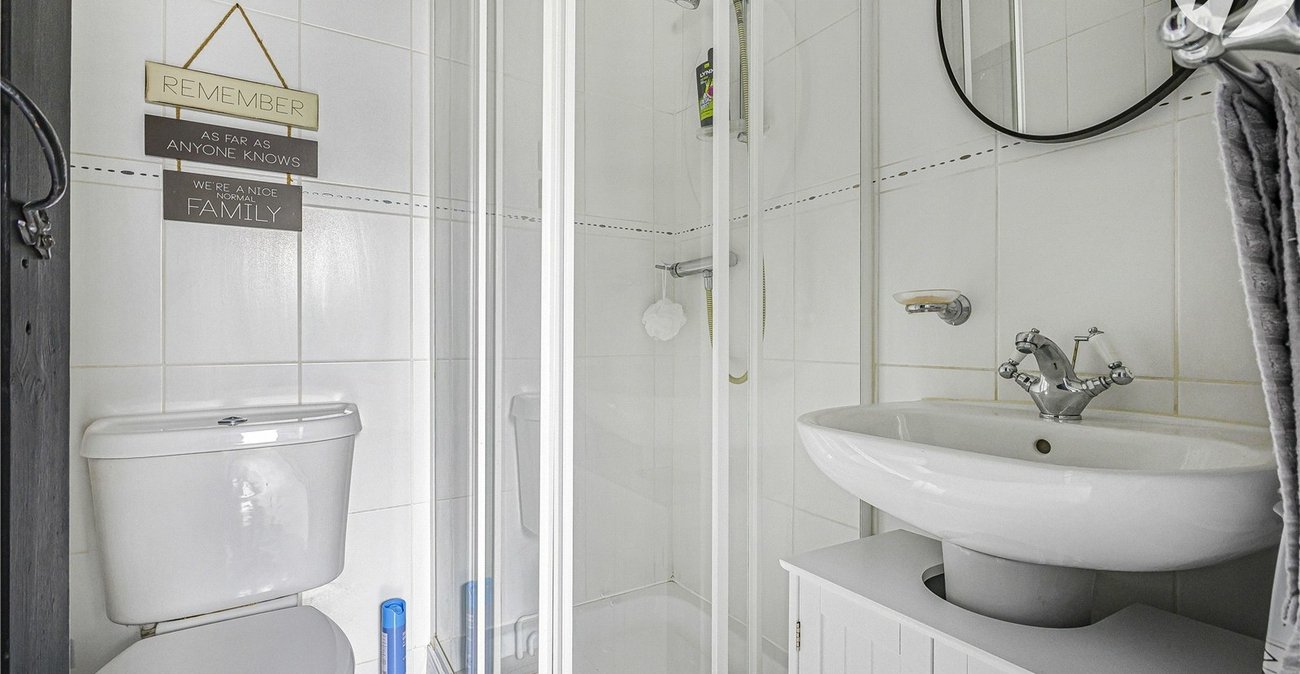 3 bedroom house for sale in Highlands Hill | Robinson Jackson