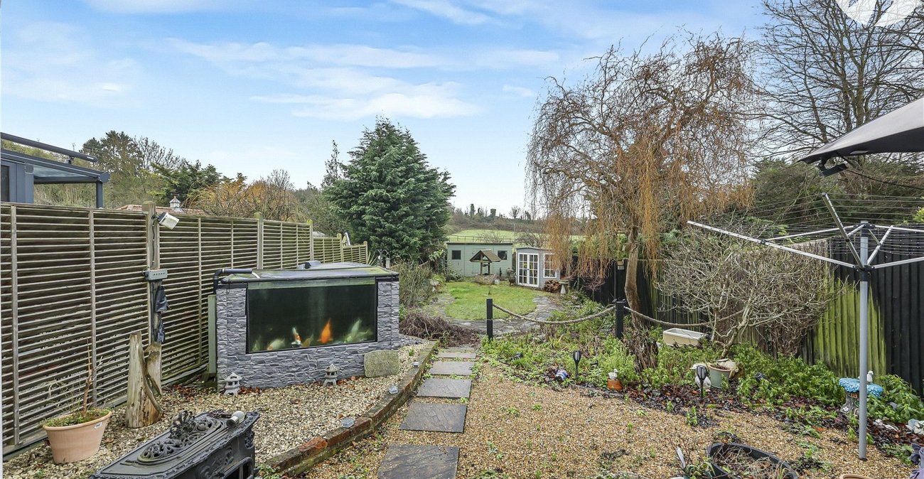 3 bedroom house for sale in Highlands Hill | Robinson Jackson