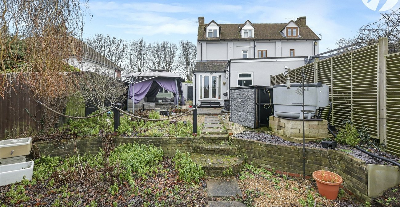 3 bedroom house for sale in Highlands Hill | Robinson Jackson